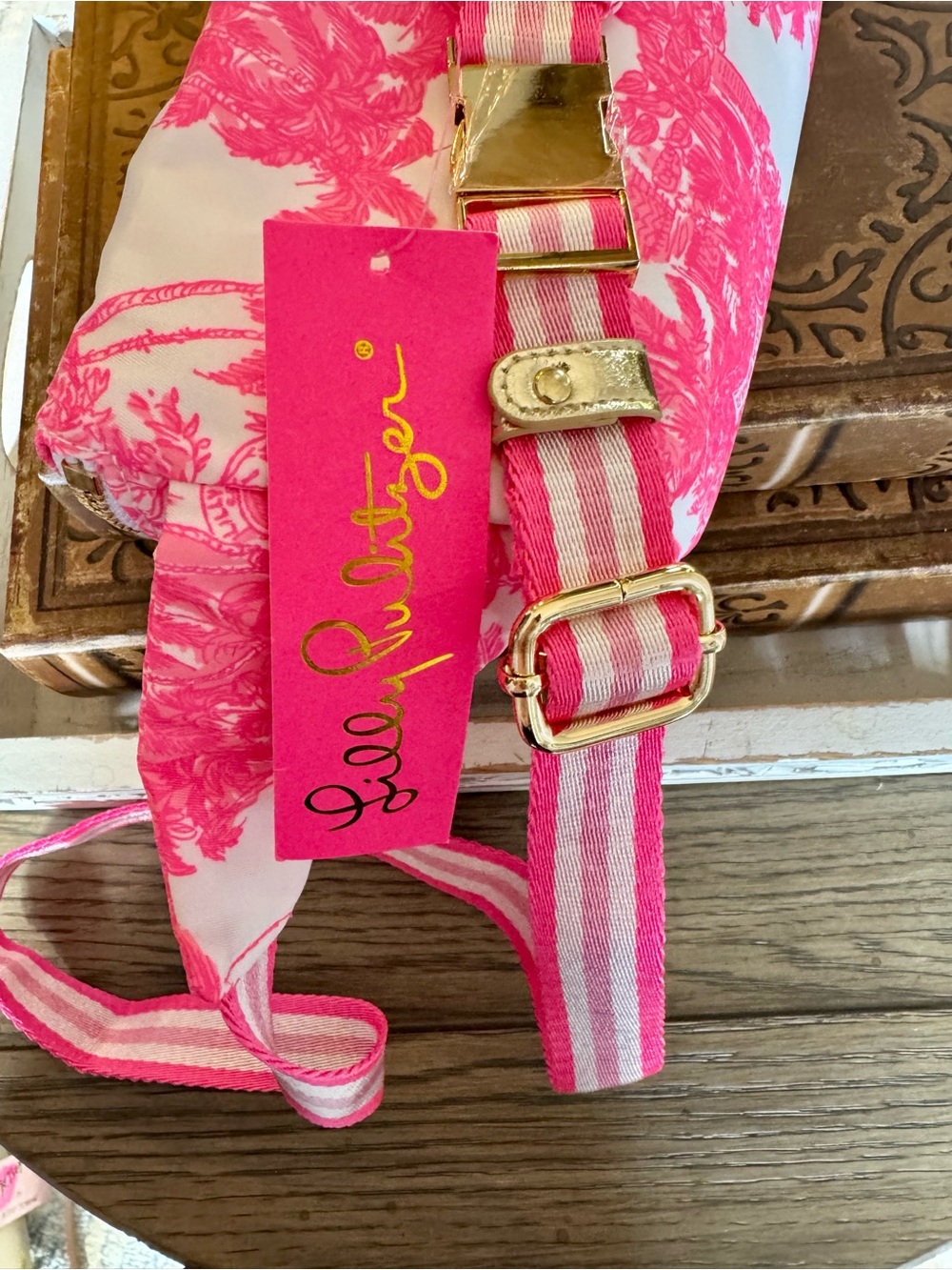 Lilly Pulitzer Belt Bag in Resort White Palm Beach Anniversary Toil - Picture 5 of 6